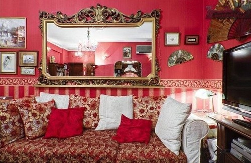 Bullona Apartment | ROMANTIC PERFECT FOR CATHEDRAL & EXHIBITION