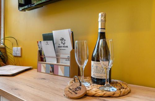 Cardinham Apartment | Romantic, secluded cottage in Cardinham Woods, Cornwall