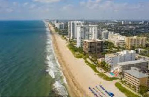 Pompano Beach Apartment | Romantic Spanish villa