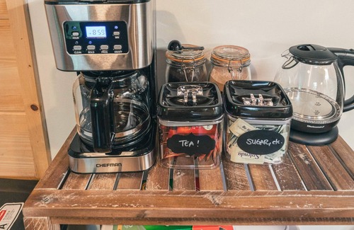 Cosby Cabin | Romantic spot! Huge deck with outdoor soaking tub