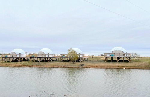 Rogers House | Romantic Sunset Dome by the Lake. Swim/Fish/Kayak 2