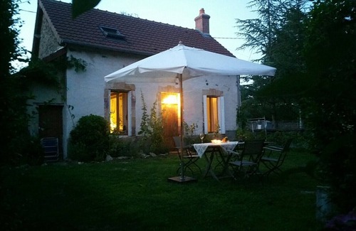 Vesdun House | Romantique charming house in quiet and beautiful heart of France