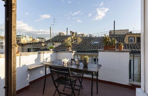Rione VIII Sant'Eustachio Apartment | Roof Terrace-Tetti di Piazza Navona