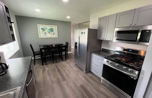 Guttenberg House | Roofscape Retreat, enjoy the patio life!