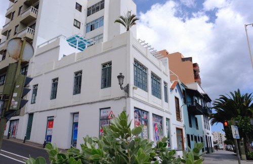 Santa Cruz de la Palma House | Rooftop Dreamhouse - 3BR with Seaviews