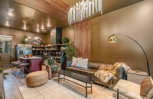 Music Row House | Rooftop Echo - 4 Minutes to Broadway - Fire Pit!
