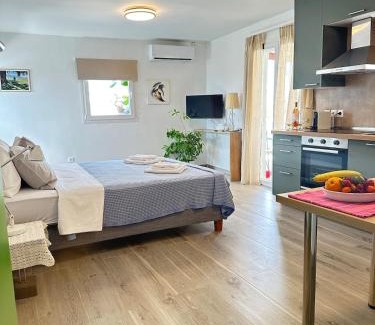 Psirri Apartment | Rooftop in Psyrri- 360 Athens view