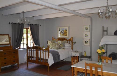 Drakenstein House | Rooiheuwel Cottage