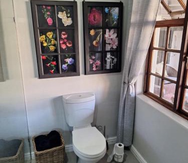 Drakenstein House | Rooiheuwel Cottage