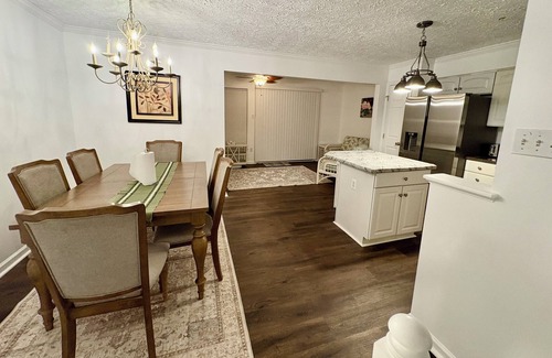 Elkton House | Room #2 in Elkton, MD – Easy Access to I-95