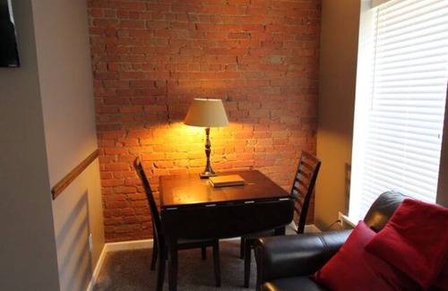 Corning Apartment | ROOM 2 King Guestroom