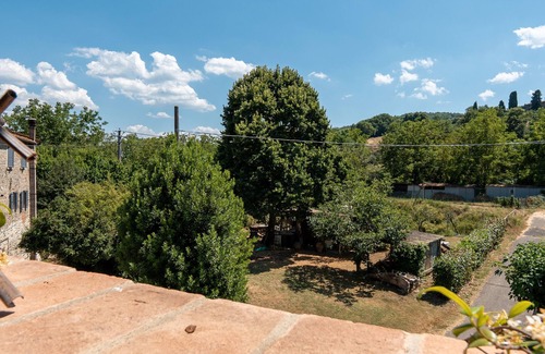 Tavernelle Apartment | Room 'Beb 1416 Camera' with Shared Terrace, Shared Garden and Wi-Fi