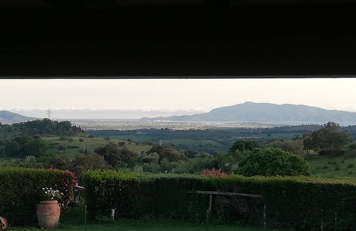 Magliano in Toscana Other | Room 'Calendula Con Vista' with Shared Pool, Wi-Fi and Air Conditioning