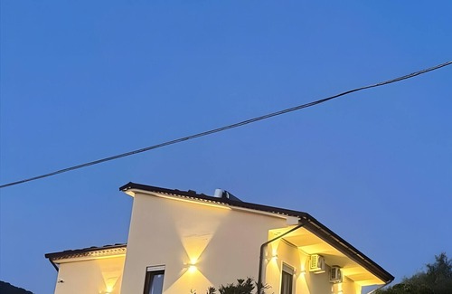 San Mauro Cilento Apartment | Room 'Camera Blu Vista Mare E Monti' with Sea View, Wi-Fi and Air Conditioning