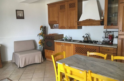 Bogliasco Apartment | Room 'Camera Mimosa' with Sea View, Wi-Fi and Air Conditioning