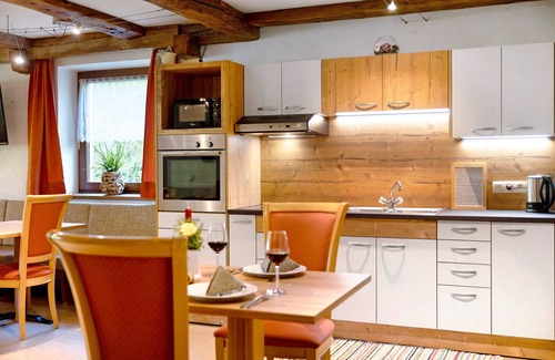 Valle Aurina Apartment | Room 'Ederhof 2' with Mountain View, Shared Terrace and Wi-Fi