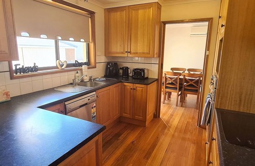 Lacepede House | Room For The Whole Family - Large 5 Bedroom Holiday Home