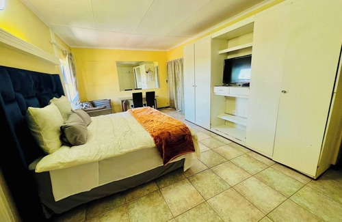 Greater Johannesburg Metropolitan Area House | Room-honeyhills Excellence Resort J