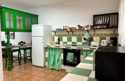 Los Gavilanes House | Room in a low 2 beds single shared house
