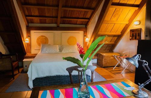 El Cabrero House | Room in Apartment - Hrc-7S Hotel room near the historic center with pool and breakfast