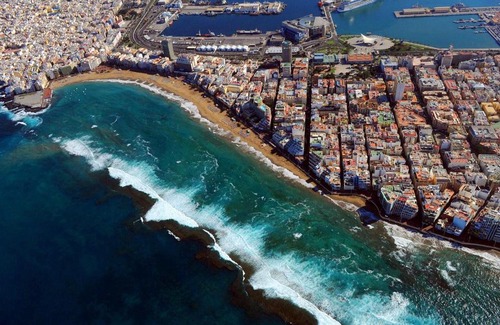 Las Palmas de Gran Canaria House | Room in My Vintage Home