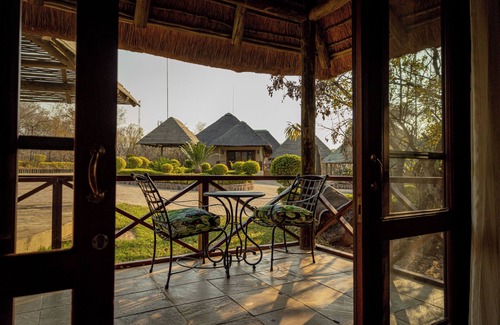 Mookgopong House | Room in Guest Room - Mmakuba Private Game Lodge, Superior Suite 4
