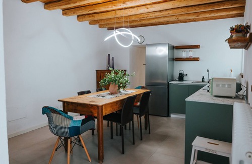 Cison di Valmarino Apartment | Room 'Rustic Charm' with Wi-Fi