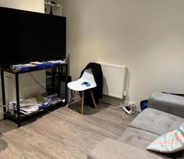 Sheffield City Centre House | Room with Bathroom next to Sheffield Cathedral City Centre