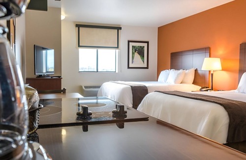 Berwick Hotel | Room with Kitchen Setup In The Heart of Ankeny Near Iowa Culinary Institute