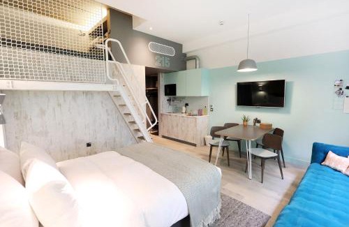 Southampton City Centre Hotel | room2 Southampton Hometel