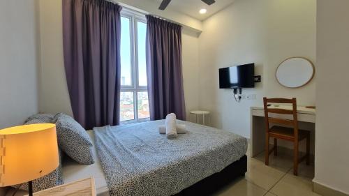 Downtown George Town House | Rooms at Mansion One, Shared Apartment Only