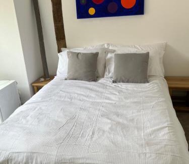 Harleston Bed & Breakfast | Rooms at number 3
