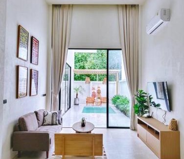 Hat Yai Villa | Roots89 Private Pool Villa