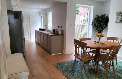 Rye House | Rope Walk Cottage - Stay in the heart of Rye