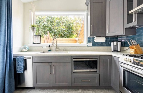 North Long Beach Apartment | Rose Casita with Hot Tub