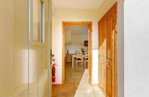 Chipping Norton House | Rose Cottage