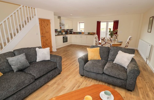 Ardens Grafton Cottage | Rose Cottage