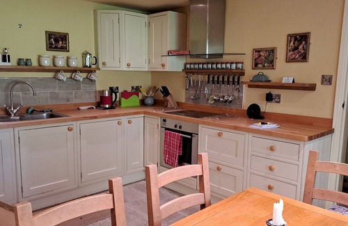 Kington Cottage | Rose Cottage, Lyonshall