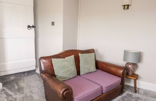 Cumwhitton Cottage | ROSE COTTAGE, pet friendly, character holiday cottage in Cumwhitton