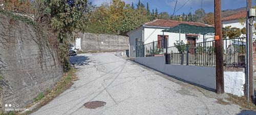 Volos Apartment | Rose Garden Cottage