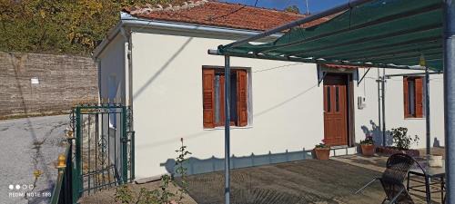 Volos Apartment | Rose Garden Cottage