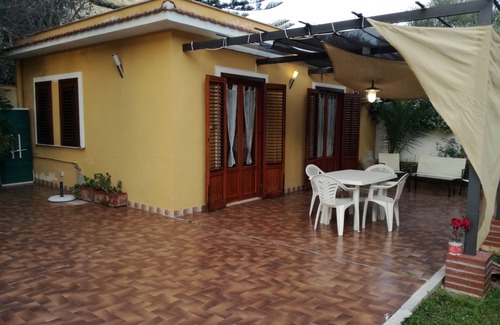 Mondello Apartment | Rose's cottage (very close to the sea)