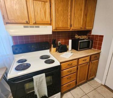 Hamilton Apartment | Rose - The Hamilton Suites