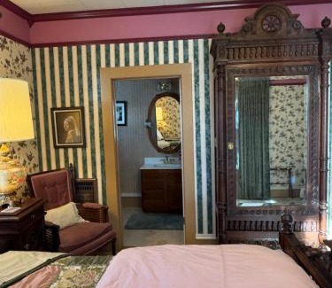 Susanville Bed & Breakfast | Roseberry House Bed and Breakfast