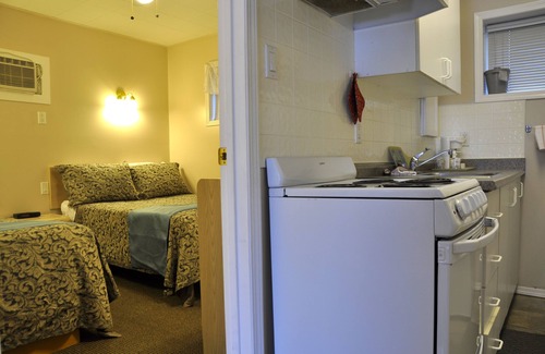 Okanagan-Similkameen Hotel | Rosedale Motel