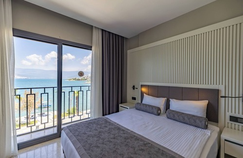 Gulluk Hotel | Roseira Mar-Inn Luxury