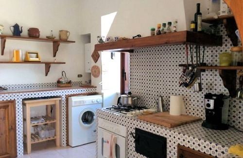 Santa Maria del Focallo House | ROSELLE - SAN BASILIO GUEST HOUSE