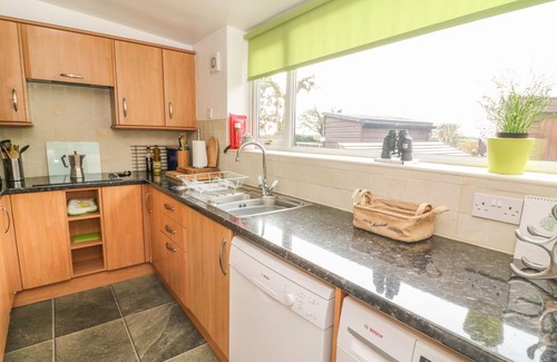 Carnforth Cottage | ROSEMARY COTTAGE, pet friendly, with open fire in Burton-In-Kendal
