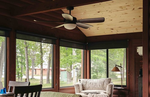 Cleora House | Rosemary on Grand - Cottage Core Lakehouse w/ADA Dock in Gated Community