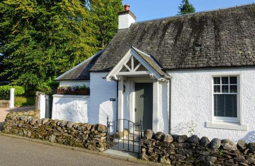 Comrie House | Ross Lodge